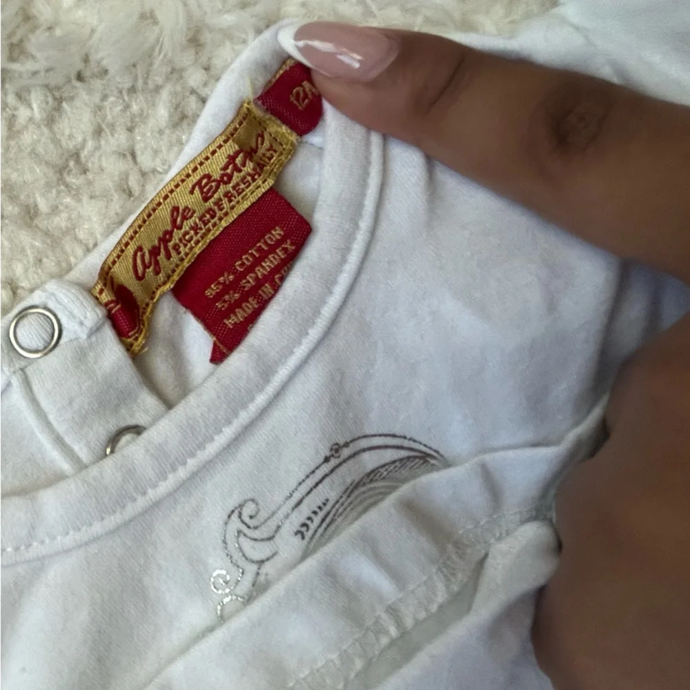 Apple Bottoms Baby Girl Graphic Tee White Y2K Top 12M NWT